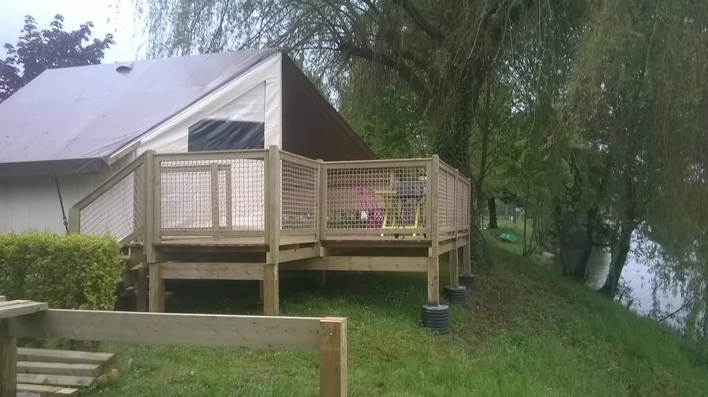 קונפלואנס Camping Des Ribieres מראה חיצוני תמונה