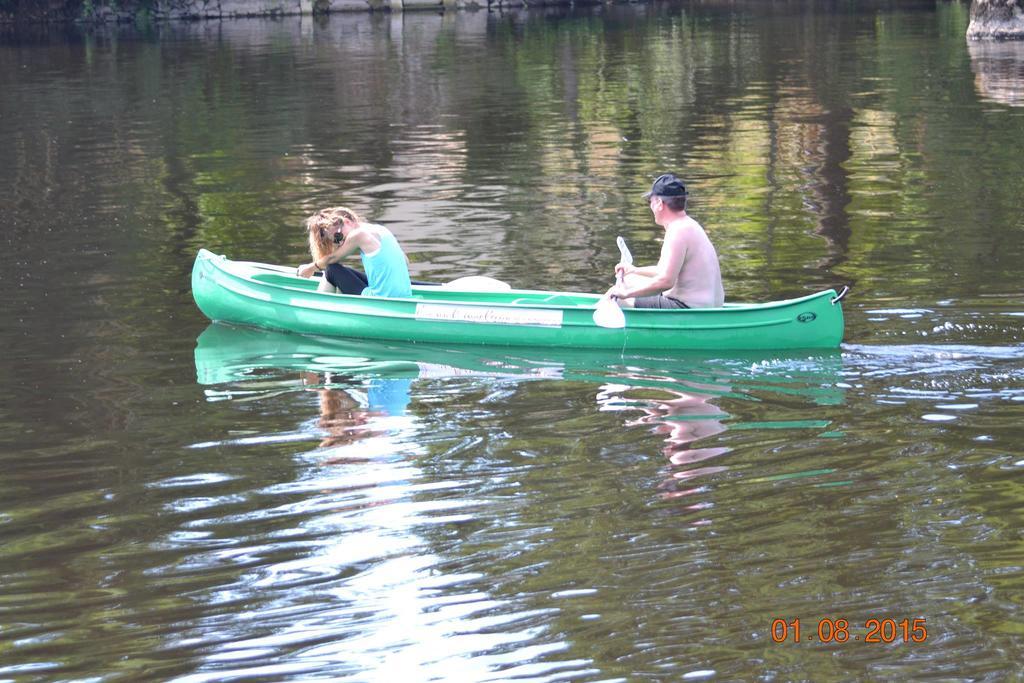 מלון קונפלואנס Camping Des Ribieres מראה חיצוני תמונה