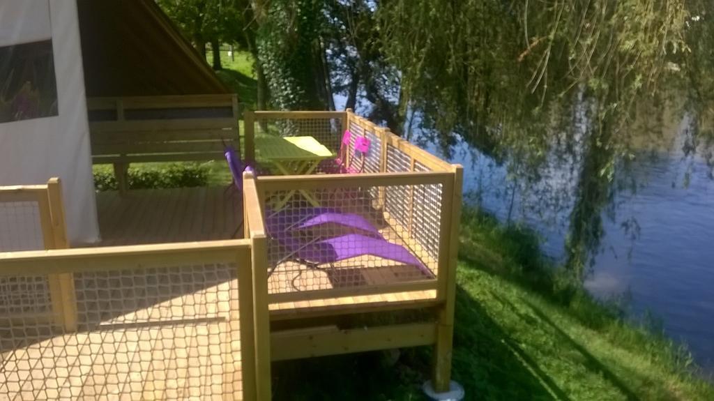 קונפלואנס Camping Des Ribieres מראה חיצוני תמונה