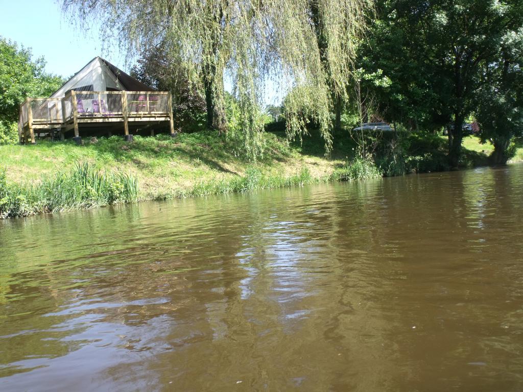 מלון קונפלואנס Camping Des Ribieres מראה חיצוני תמונה