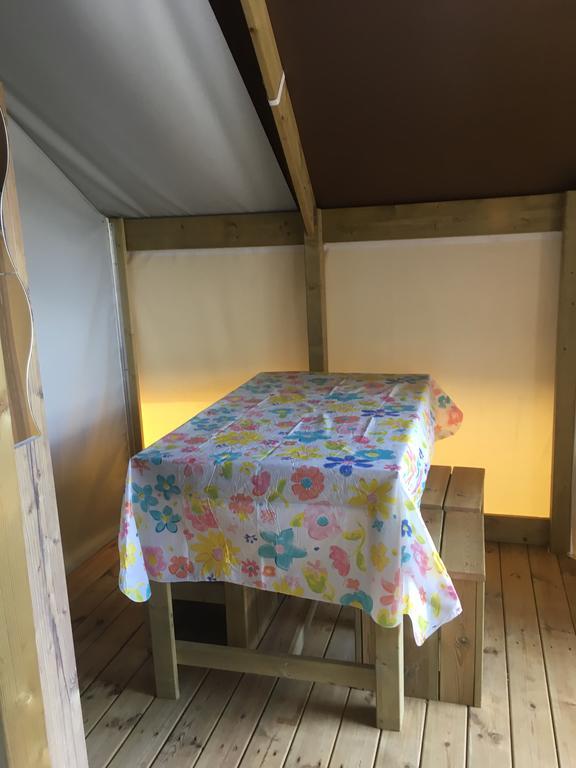 קונפלואנס Camping Des Ribieres מראה חיצוני תמונה