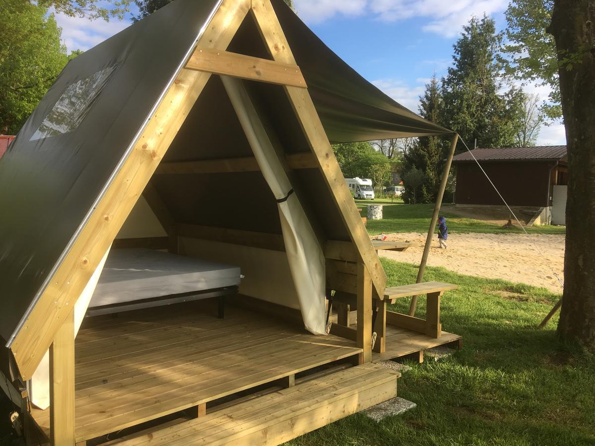 קונפלואנס Camping Des Ribieres מראה חיצוני תמונה